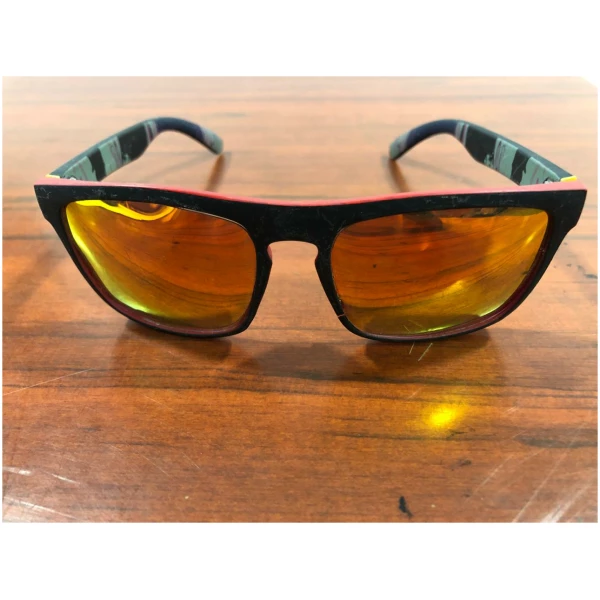 Trendy Men Sunglass With Black Frame